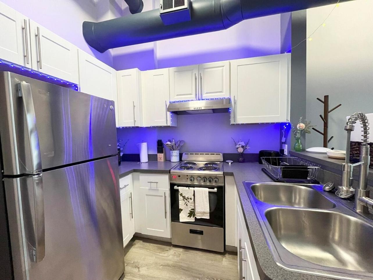 Local Modern Getaway - Ground Floor Apartment Cleveland Exterior photo